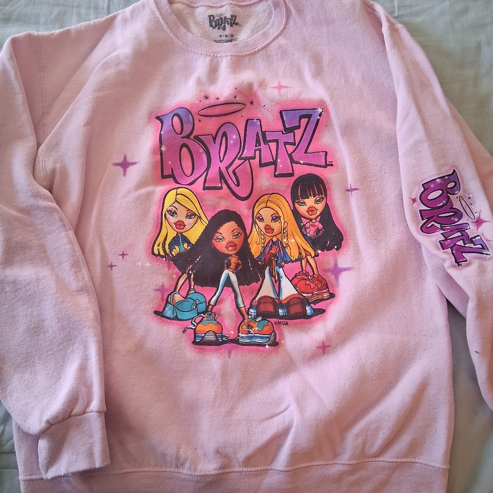 Bratz Sweatshirt size Medium